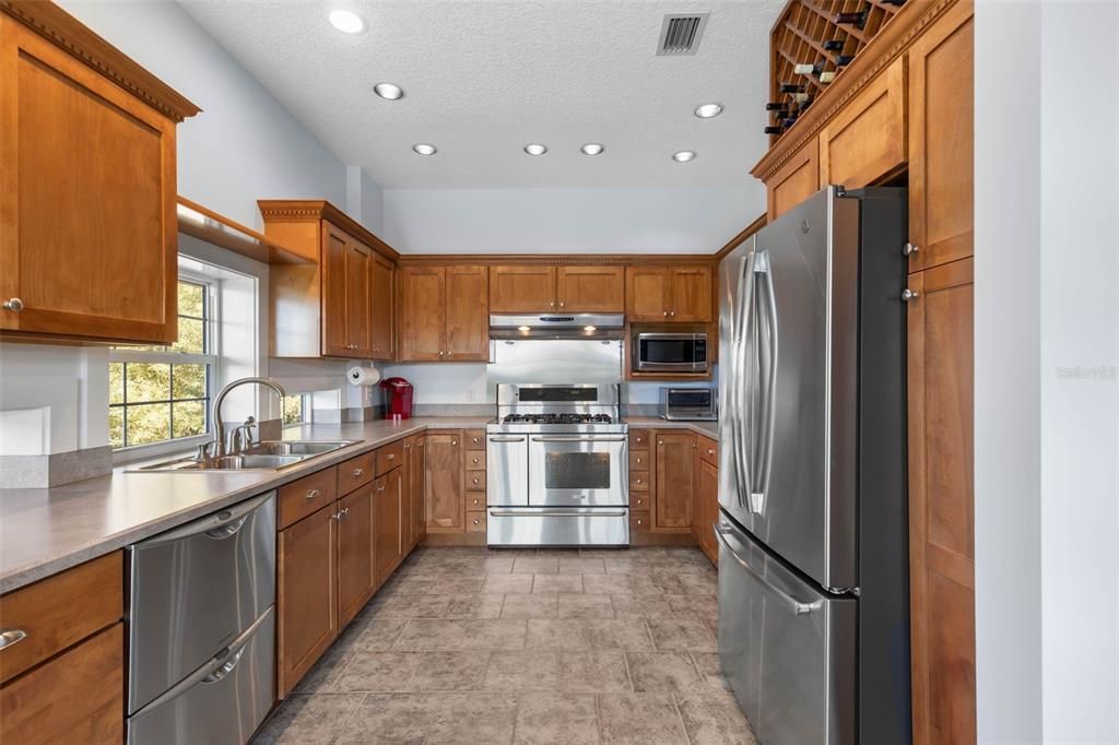 待售: $1,395,000 (3 贝兹, 3 浴室, 1988 平方英尺)