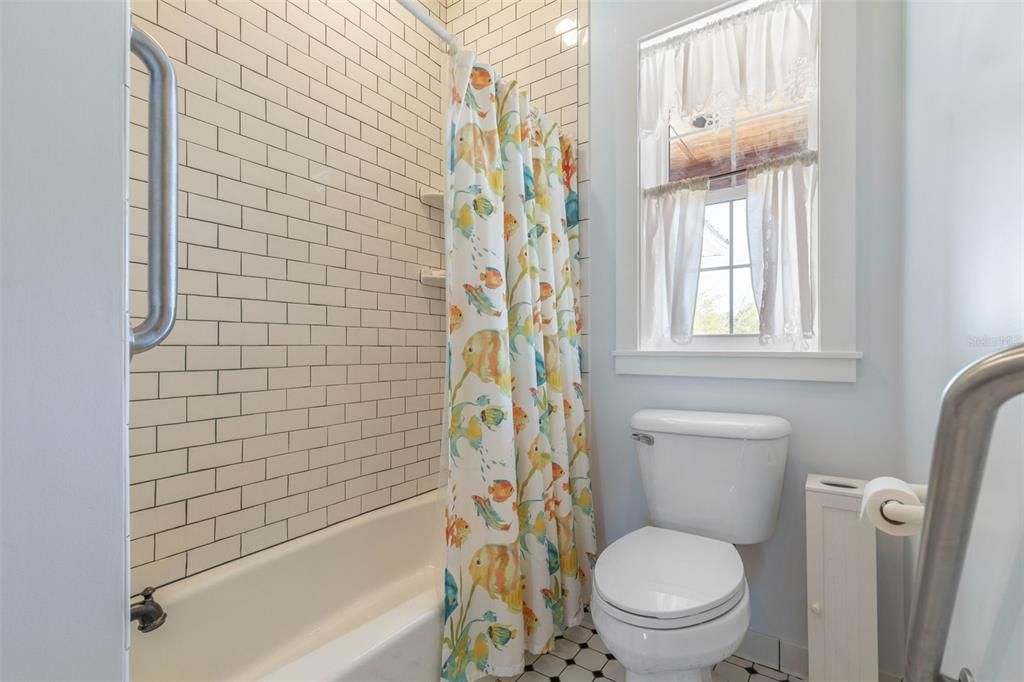 待售: $1,395,000 (3 贝兹, 3 浴室, 1988 平方英尺)