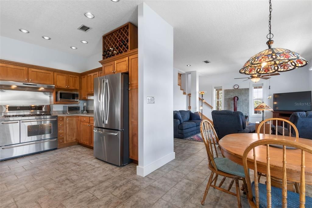 待售: $1,395,000 (3 贝兹, 3 浴室, 1988 平方英尺)