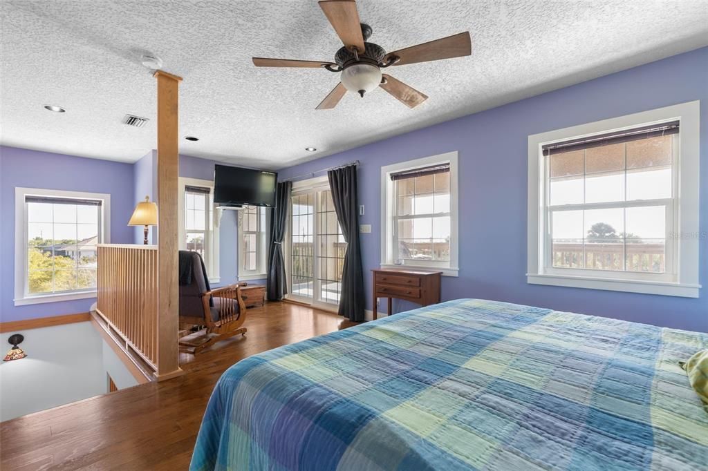 待售: $1,395,000 (3 贝兹, 3 浴室, 1988 平方英尺)