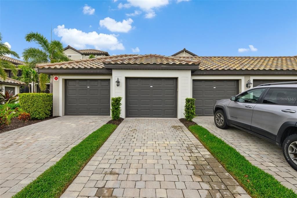 For Rent: $6,000 (2 beds, 2 baths, 1336 Square Feet)