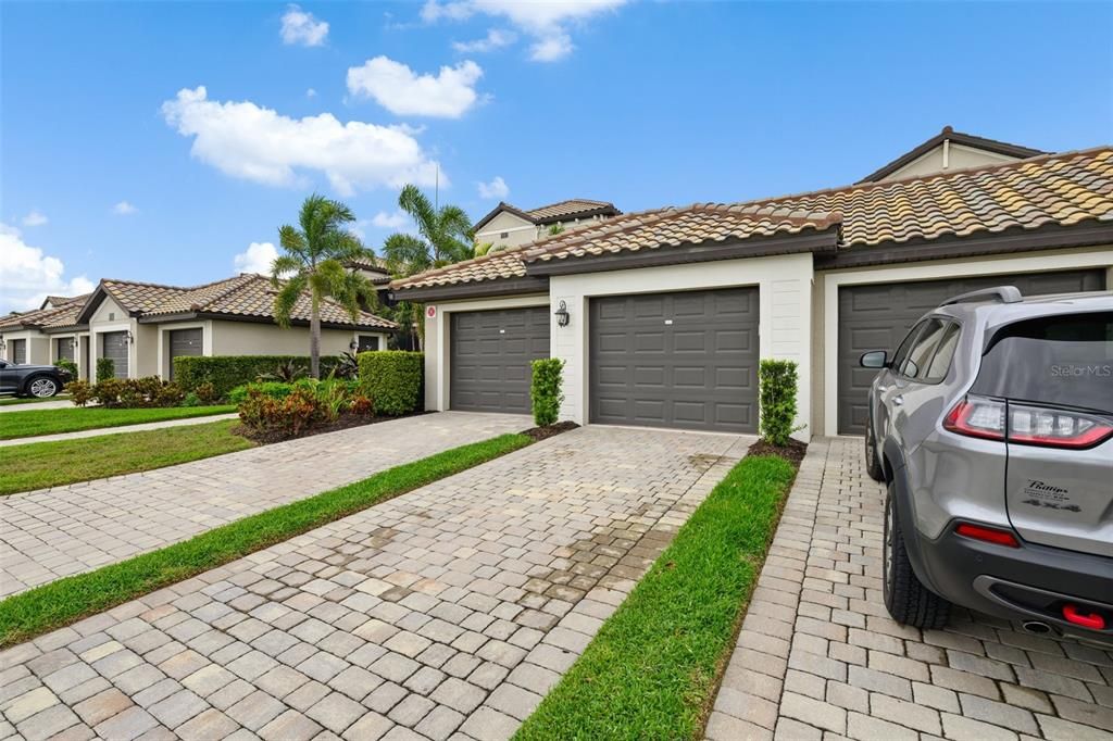 For Rent: $6,000 (2 beds, 2 baths, 1336 Square Feet)