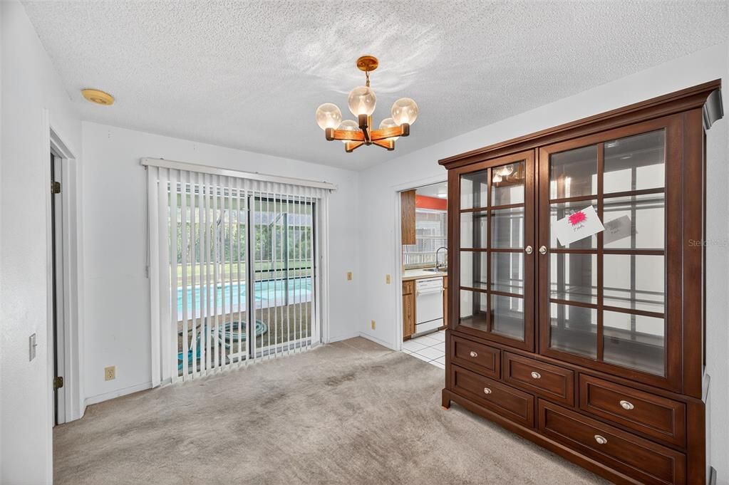 Active With Contract: $324,900 (3 beds, 2 baths, 1741 Square Feet)