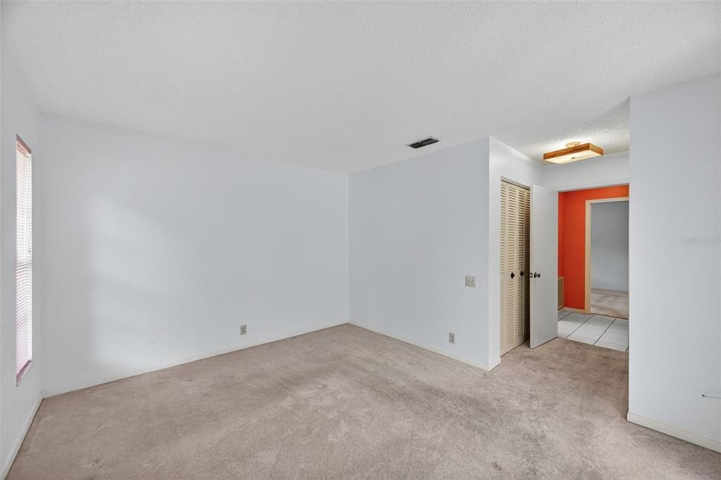 Active With Contract: $324,900 (3 beds, 2 baths, 1741 Square Feet)