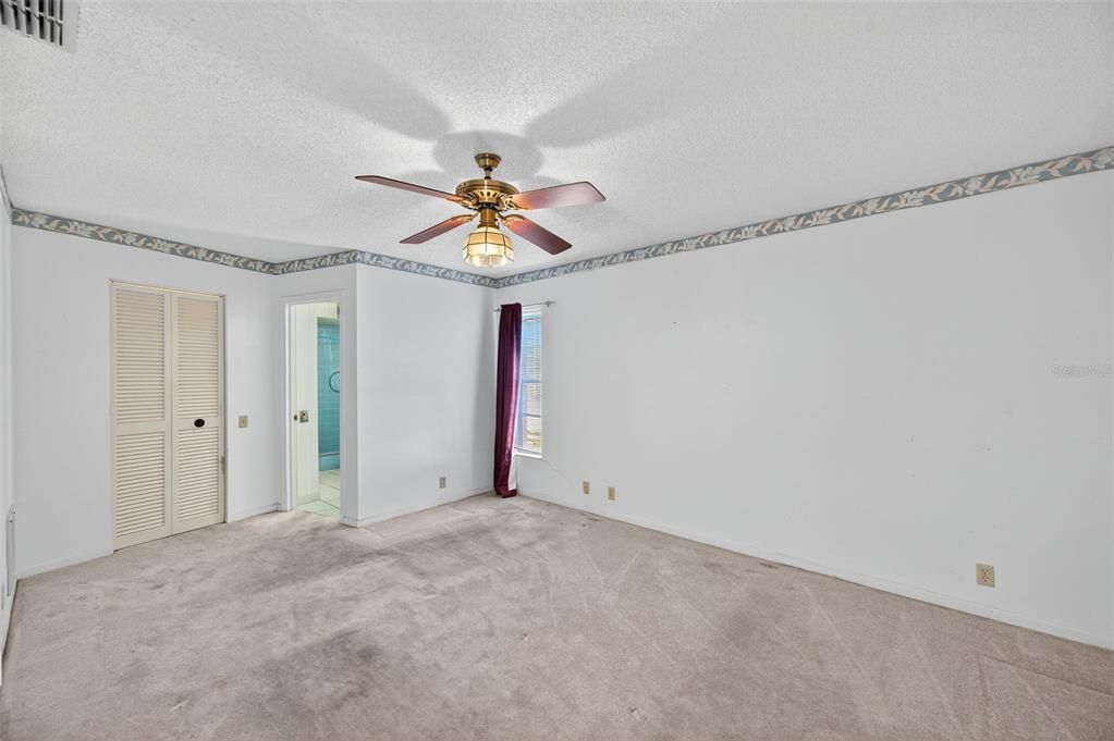 Active With Contract: $324,900 (3 beds, 2 baths, 1741 Square Feet)