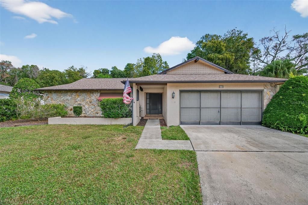 Active With Contract: $324,900 (3 beds, 2 baths, 1741 Square Feet)