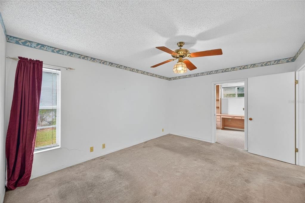 Active With Contract: $324,900 (3 beds, 2 baths, 1741 Square Feet)