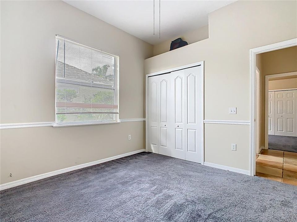 Active With Contract: $395,000 (5 beds, 4 baths, 2582 Square Feet)