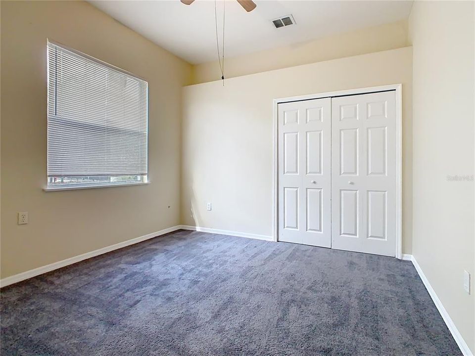 Active With Contract: $395,000 (5 beds, 4 baths, 2582 Square Feet)