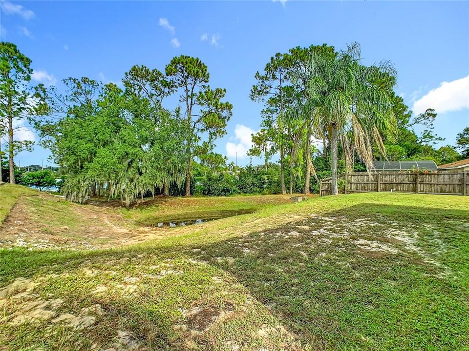 Active With Contract: $395,000 (5 beds, 4 baths, 2582 Square Feet)