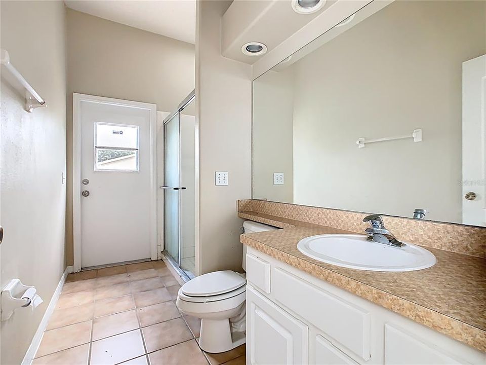 Active With Contract: $395,000 (5 beds, 4 baths, 2582 Square Feet)