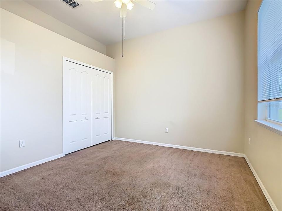 Active With Contract: $395,000 (5 beds, 4 baths, 2582 Square Feet)