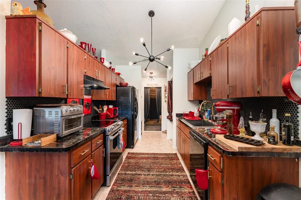 待售: $245,000 (3 贝兹, 2 浴室, 1277 平方英尺)