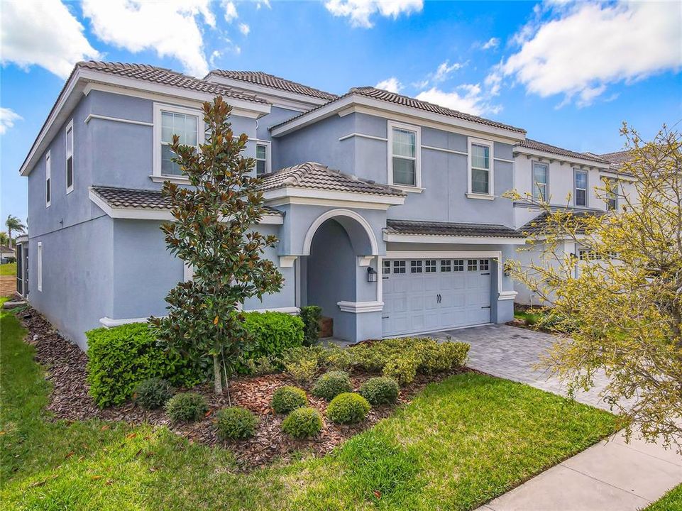 待售: $740,000 (9 贝兹, 5 浴室, 3909 平方英尺)