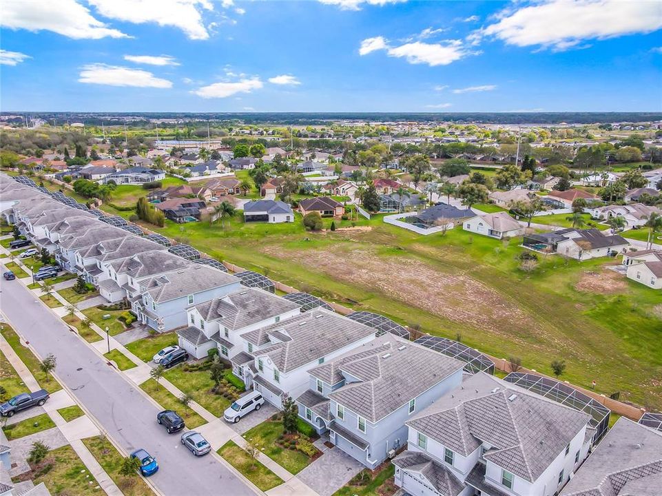 待售: $740,000 (9 贝兹, 5 浴室, 3909 平方英尺)