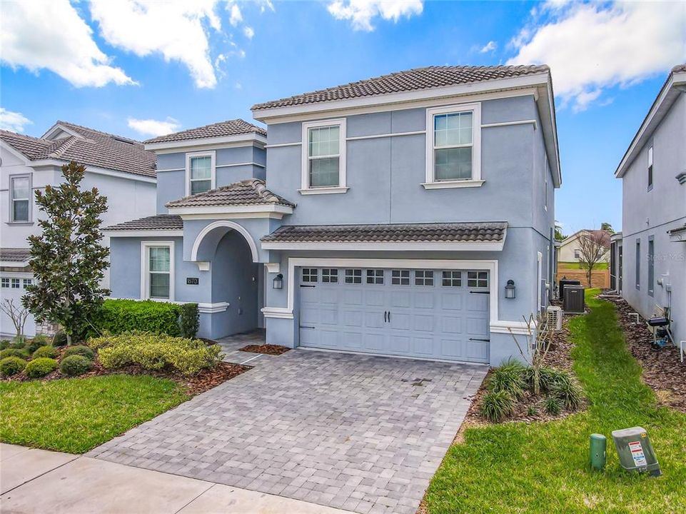 待售: $740,000 (9 贝兹, 5 浴室, 3909 平方英尺)