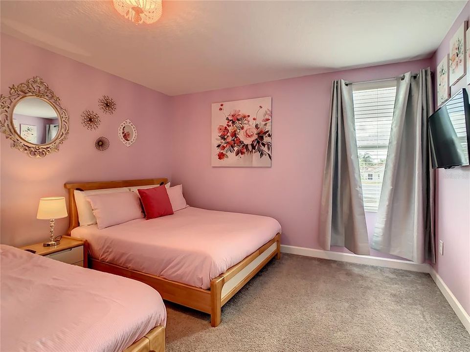 待售: $740,000 (9 贝兹, 5 浴室, 3909 平方英尺)