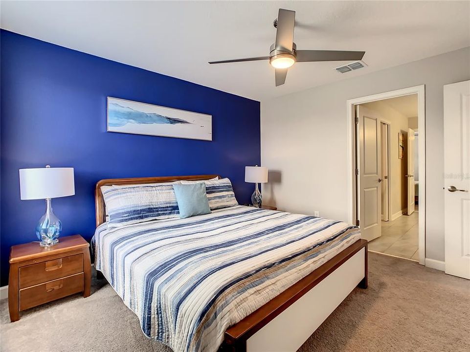 待售: $740,000 (9 贝兹, 5 浴室, 3909 平方英尺)