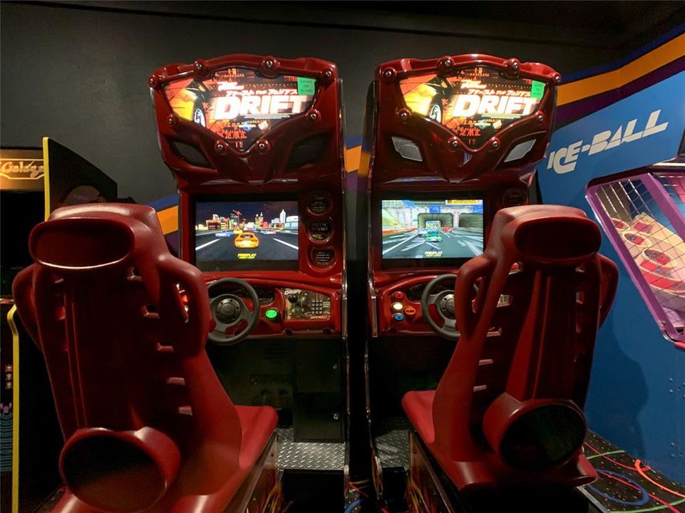 待售: $740,000 (9 贝兹, 5 浴室, 3909 平方英尺)