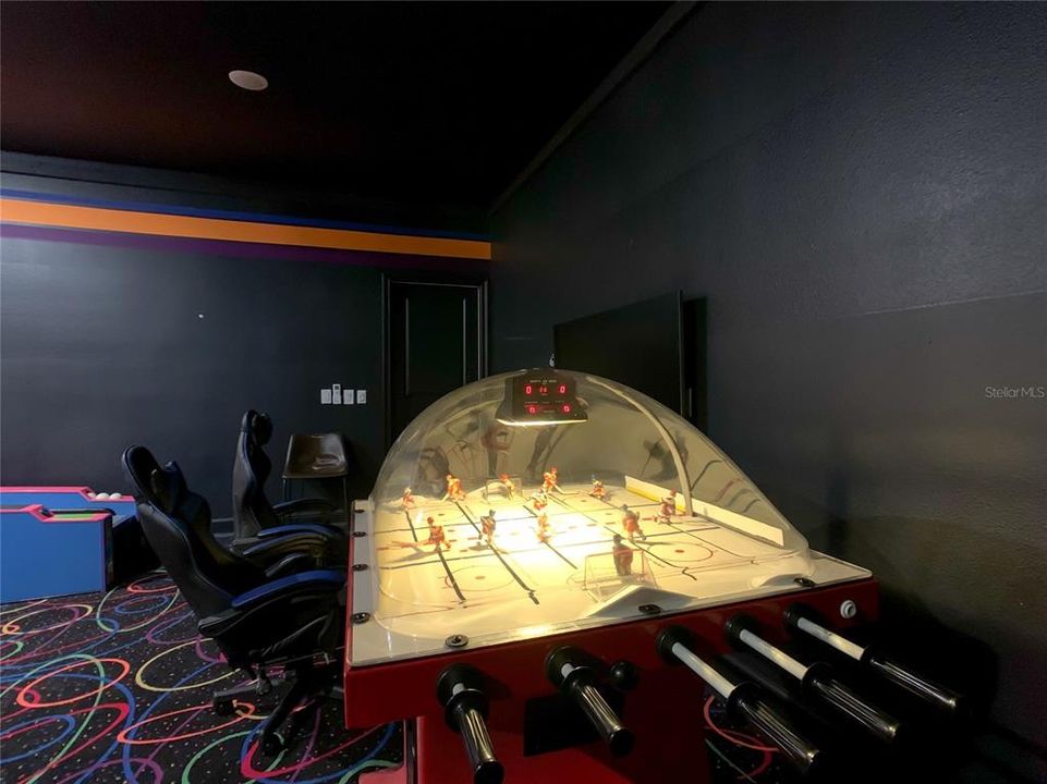 待售: $740,000 (9 贝兹, 5 浴室, 3909 平方英尺)