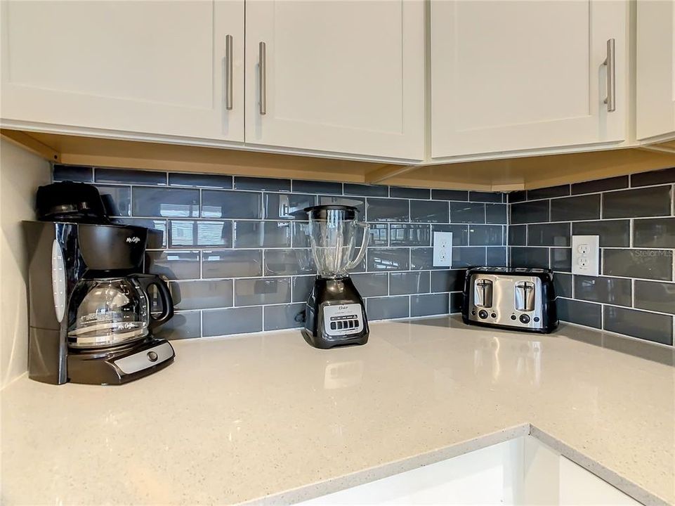 待售: $740,000 (9 贝兹, 5 浴室, 3909 平方英尺)