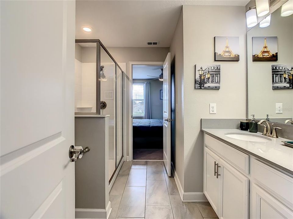 待售: $740,000 (9 贝兹, 5 浴室, 3909 平方英尺)