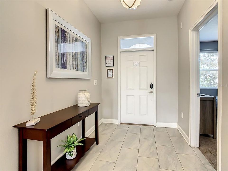 待售: $740,000 (9 贝兹, 5 浴室, 3909 平方英尺)