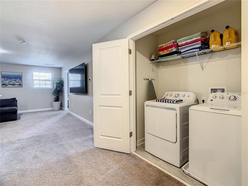 待售: $740,000 (9 贝兹, 5 浴室, 3909 平方英尺)