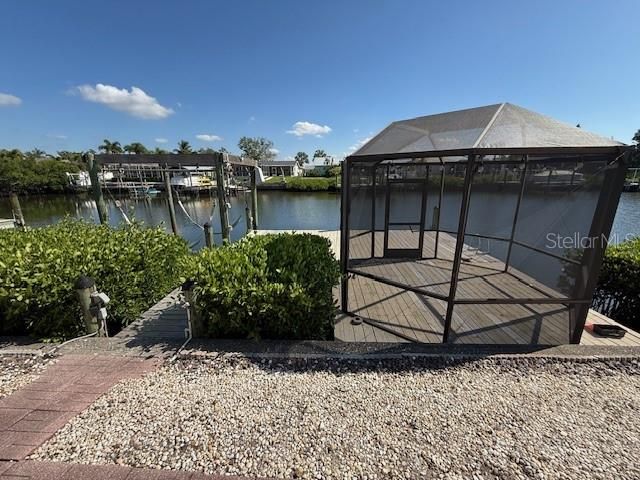 出租: $3,250 (4 贝兹, 2 浴室, 1864 平方英尺)