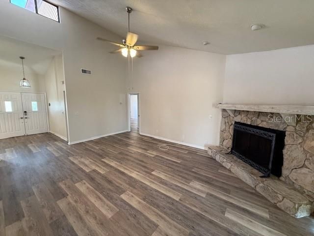 出租: $3,250 (4 贝兹, 2 浴室, 1864 平方英尺)