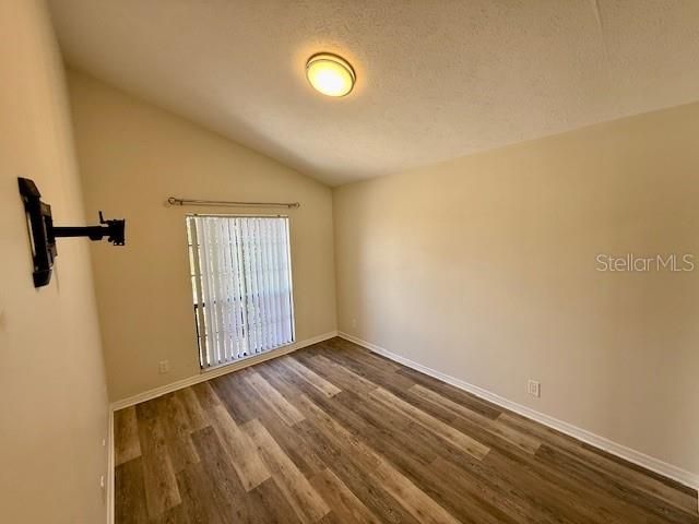 出租: $3,250 (4 贝兹, 2 浴室, 1864 平方英尺)