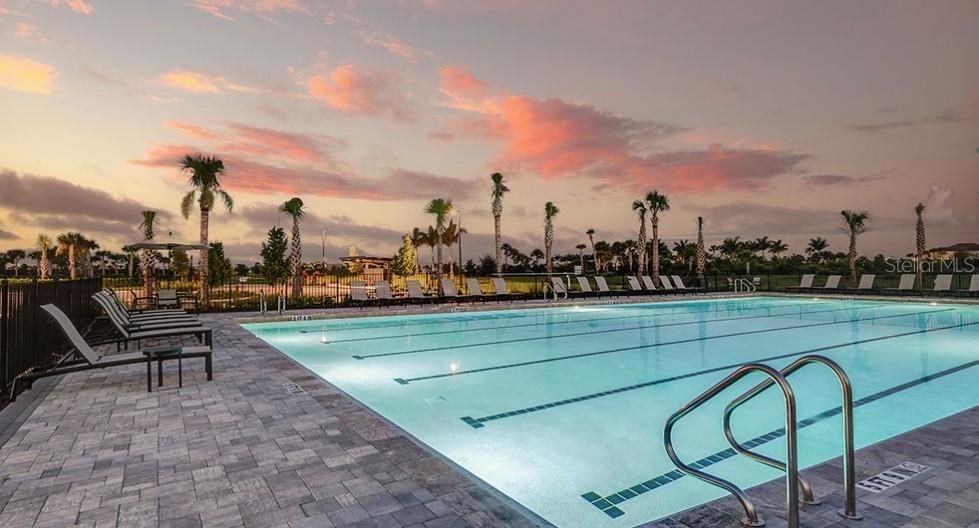 For Sale: $470,233 (2 beds, 2 baths, 1533 Square Feet)