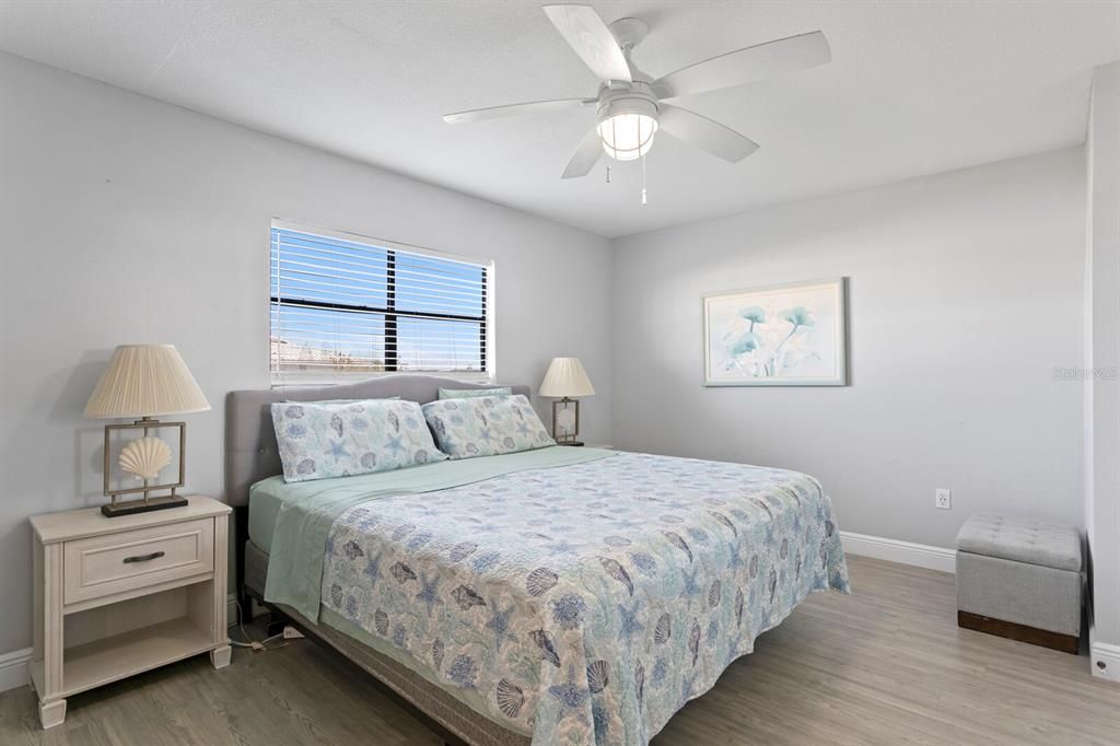 For Sale: $510,000 (2 beds, 2 baths, 1225 Square Feet)