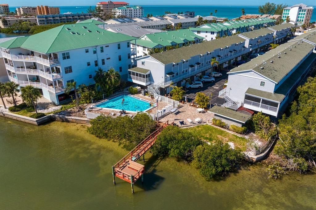 For Sale: $510,000 (2 beds, 2 baths, 1225 Square Feet)