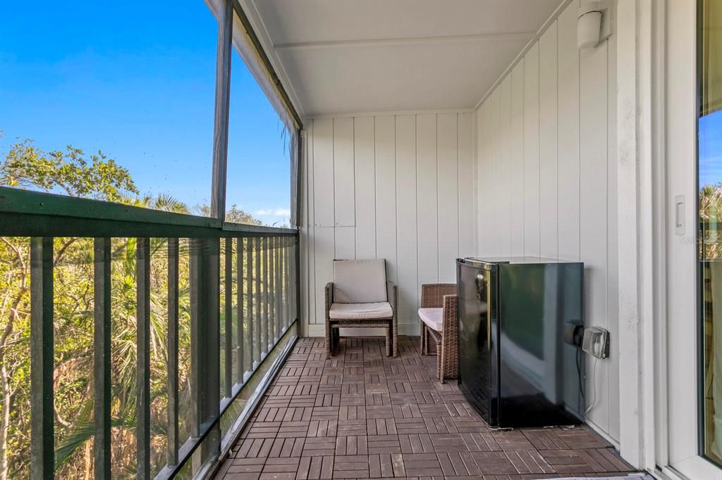 For Sale: $510,000 (2 beds, 2 baths, 1225 Square Feet)