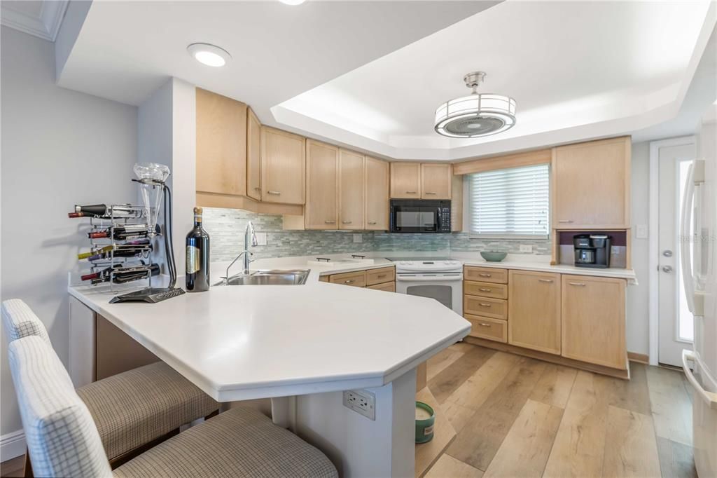 For Rent: $5,500 (4 beds, 2 baths, 1988 Square Feet)