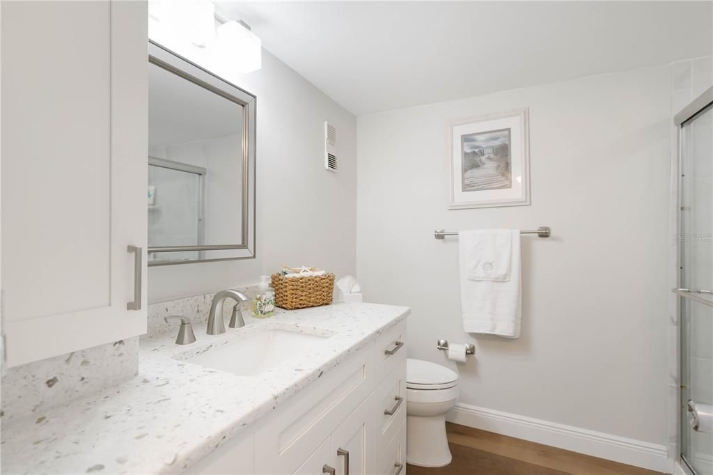 For Rent: $5,500 (4 beds, 2 baths, 1988 Square Feet)