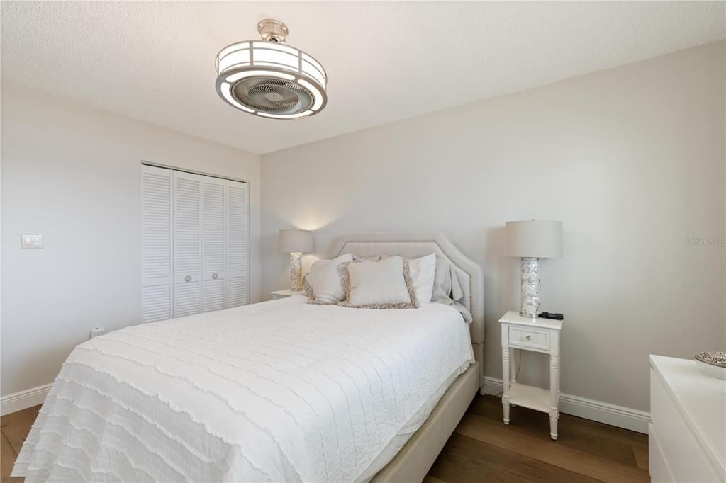 For Rent: $5,500 (4 beds, 2 baths, 1988 Square Feet)