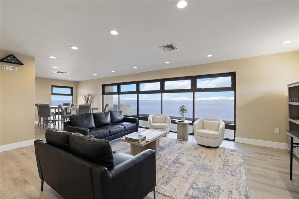 For Rent: $5,500 (4 beds, 2 baths, 1988 Square Feet)