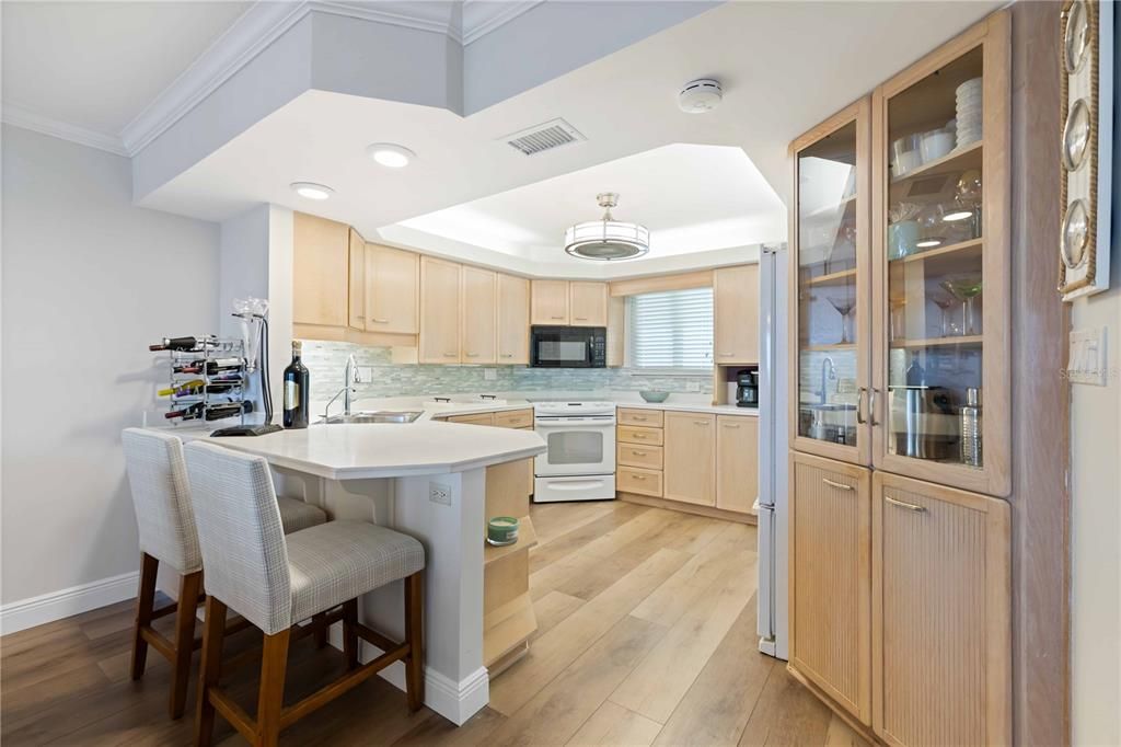 For Rent: $5,500 (4 beds, 2 baths, 1988 Square Feet)