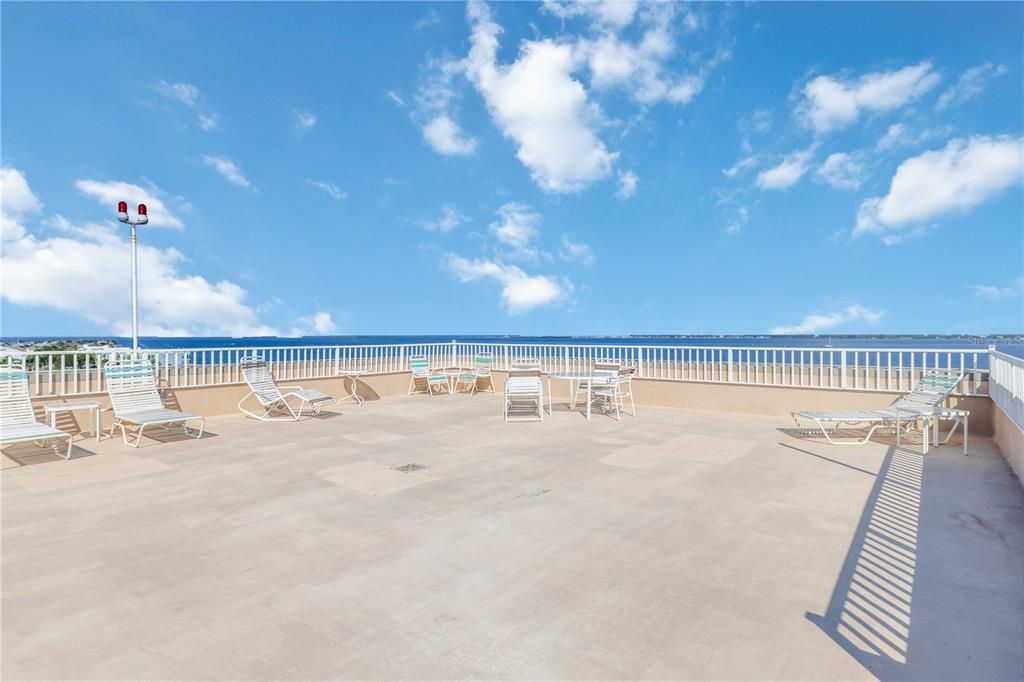 For Rent: $5,500 (4 beds, 2 baths, 1988 Square Feet)