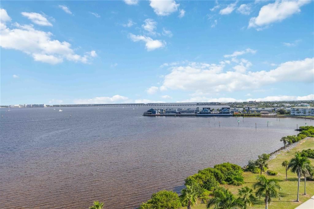 For Rent: $5,500 (4 beds, 2 baths, 1988 Square Feet)