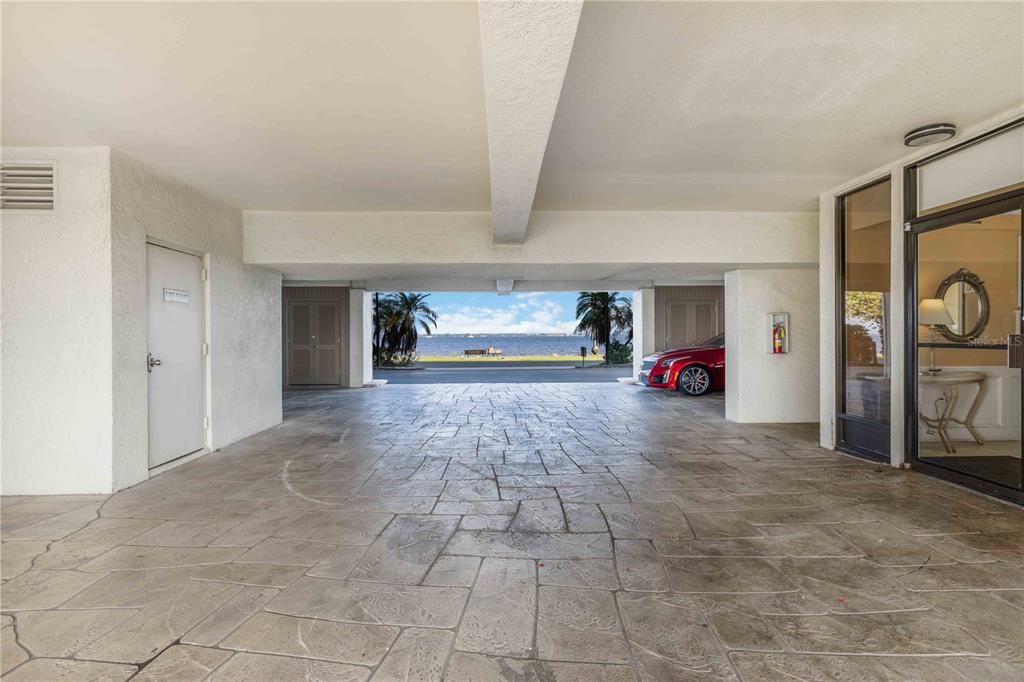 For Rent: $5,500 (4 beds, 2 baths, 1988 Square Feet)