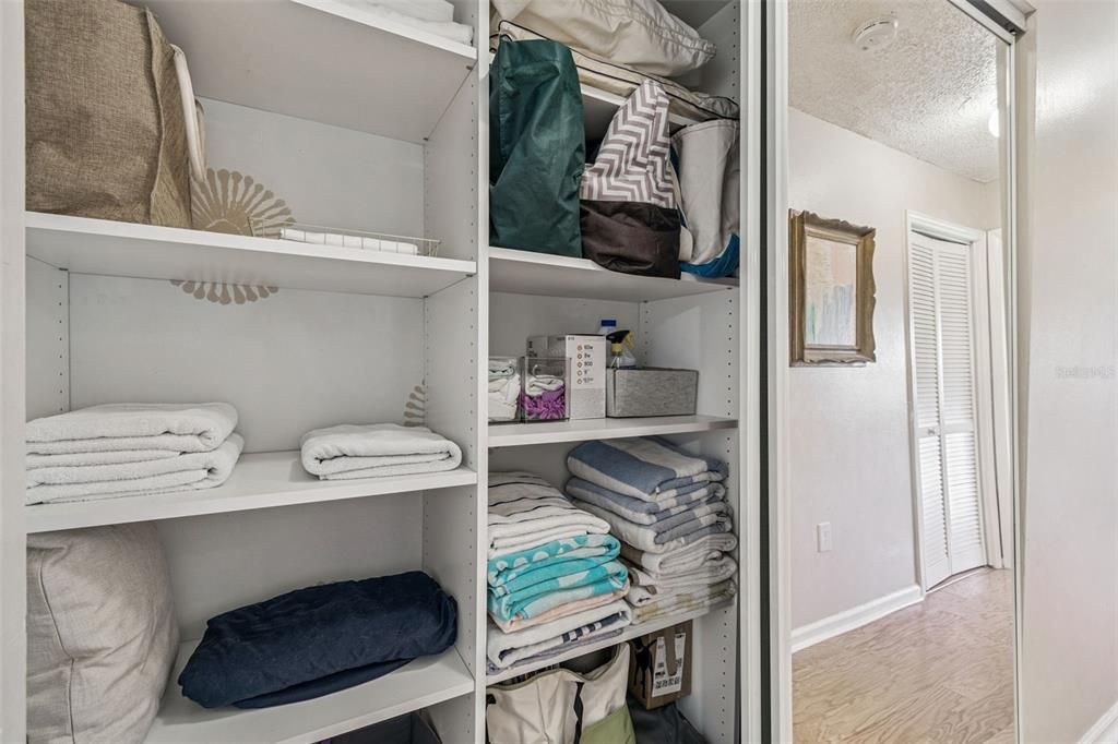 Activo con contrato: $455,000 (3 camas, 3 baños, 2030 Pies cuadrados)