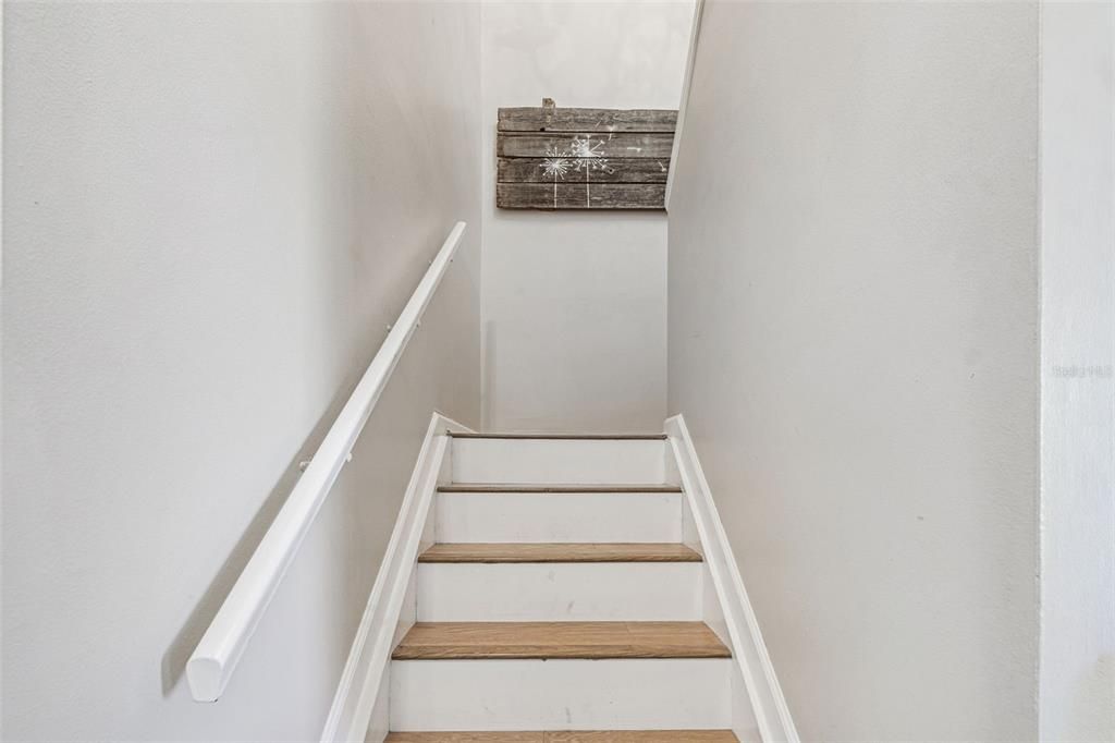 Activo con contrato: $455,000 (3 camas, 3 baños, 2030 Pies cuadrados)