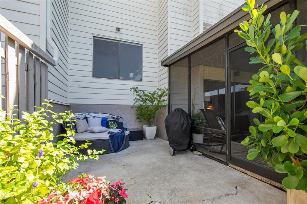 Activo con contrato: $455,000 (3 camas, 3 baños, 2030 Pies cuadrados)