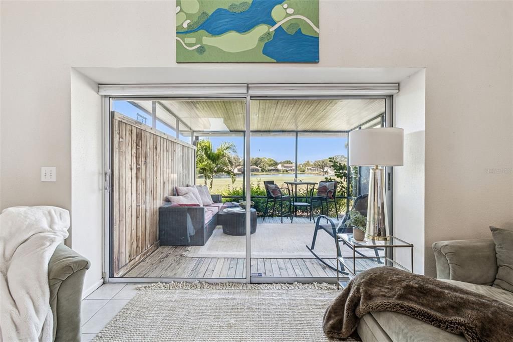 Activo con contrato: $455,000 (3 camas, 3 baños, 2030 Pies cuadrados)