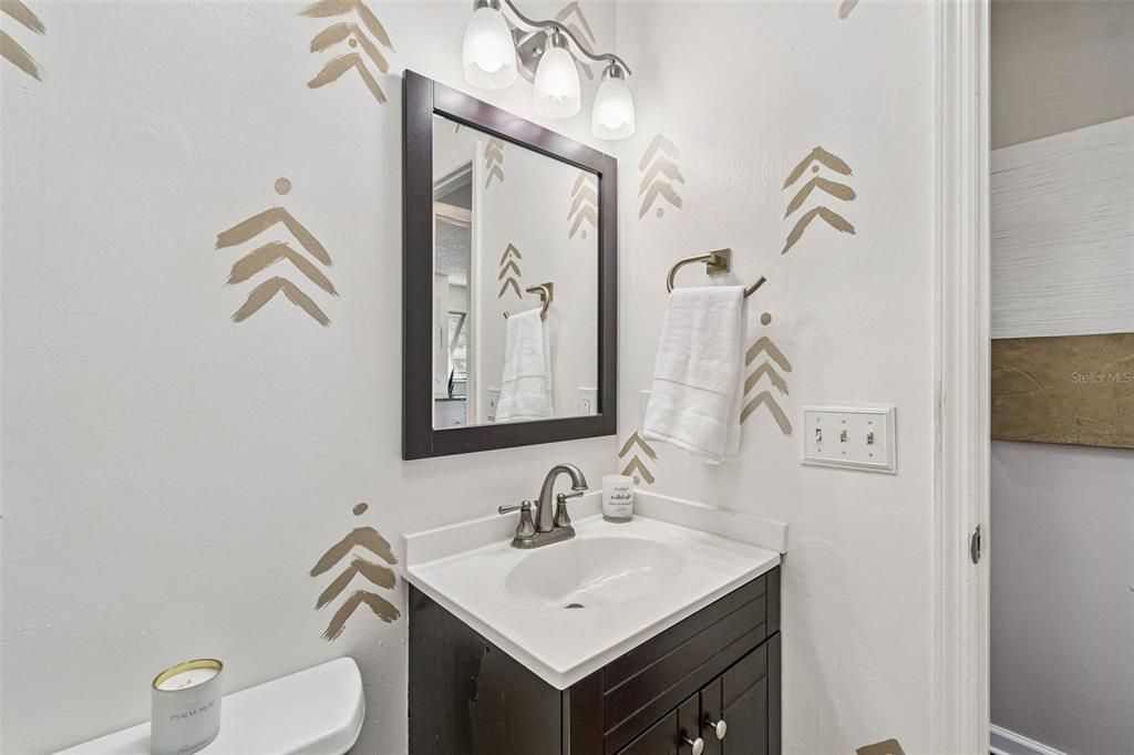 Activo con contrato: $455,000 (3 camas, 3 baños, 2030 Pies cuadrados)