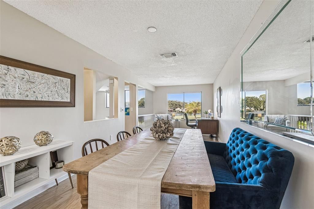 Activo con contrato: $455,000 (3 camas, 3 baños, 2030 Pies cuadrados)