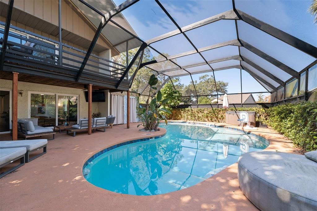 For Sale: $680,000 (4 beds, 3 baths, 2307 Square Feet)